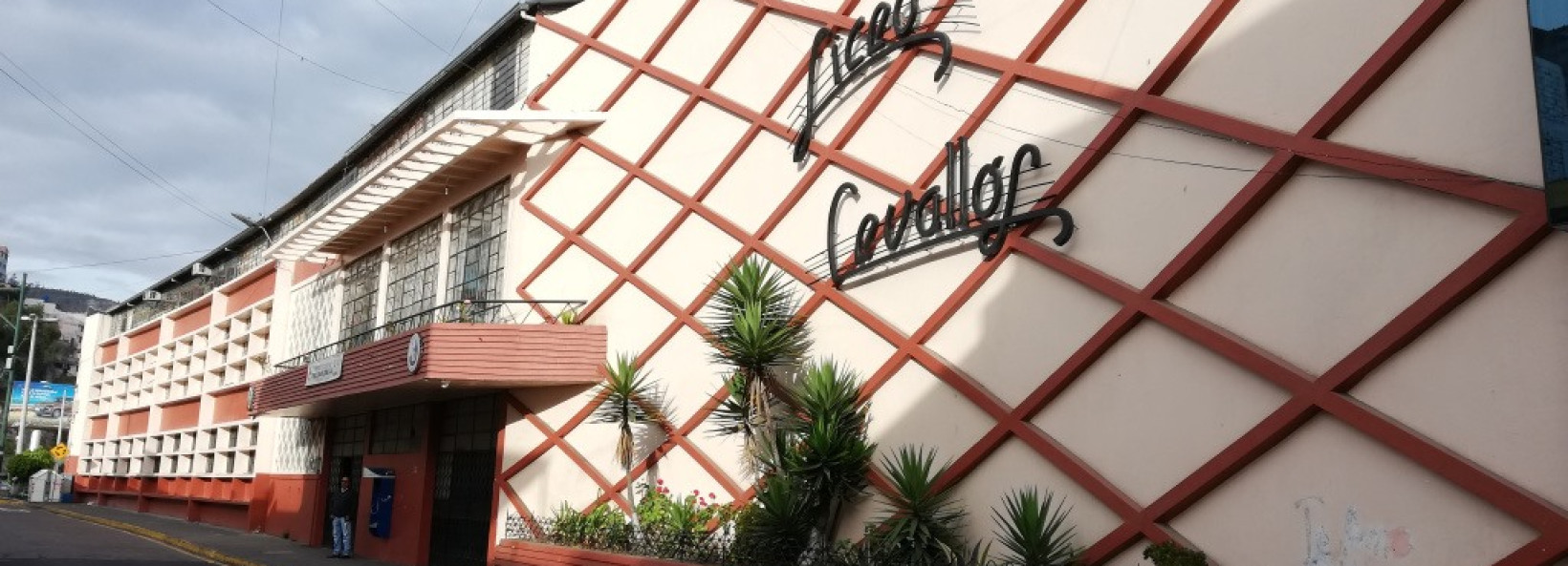 Unidad Educativa Pedro Fermín Cevallos Cover Image