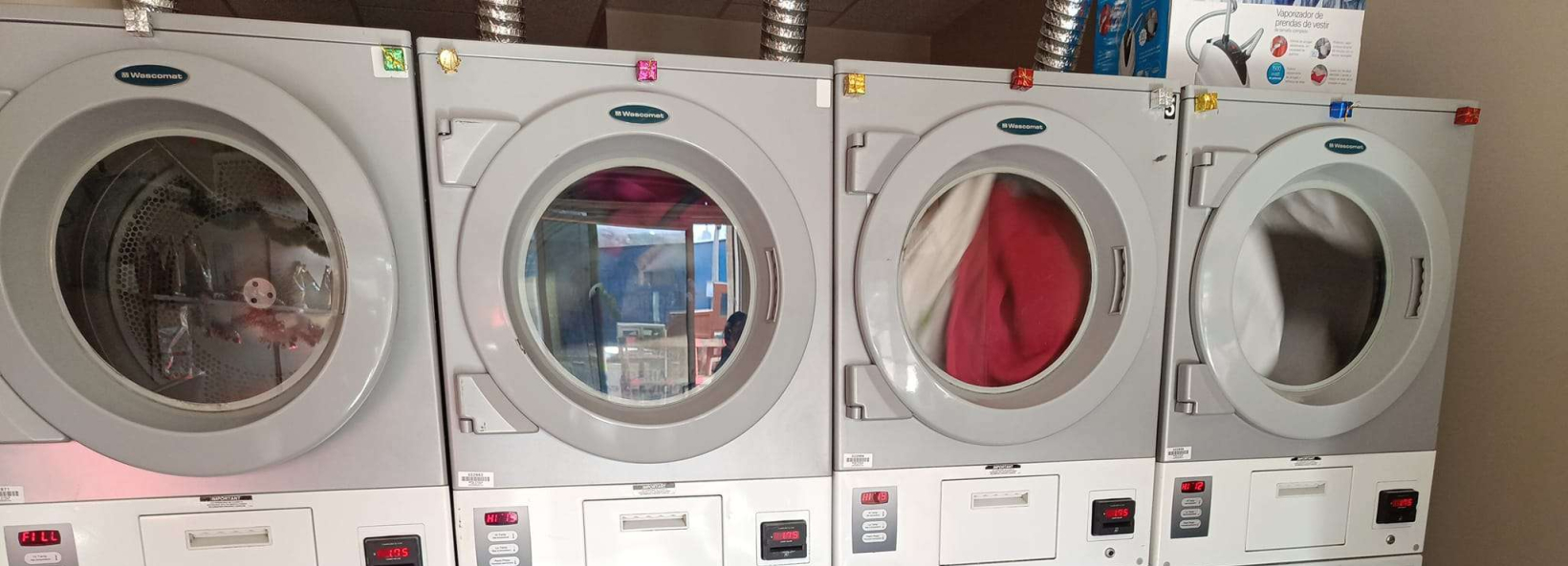 Lavanderia Express Te Lavamos Todo Cover Image