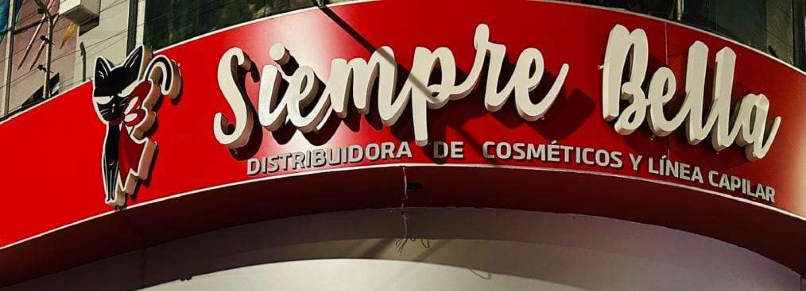 Siempre Bella Cover Image