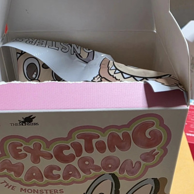 Exciting Macaron Labubu – Almohada/ Muñeco Suave y Colorido en Forma de Macarón