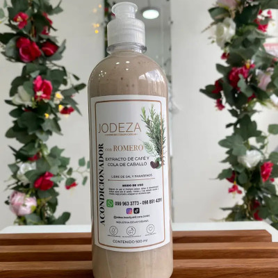 ACONDICIONADOR Y TRATAMIENTO DE ROMERO CON ACEITE DE ALMENDRAS 500ml